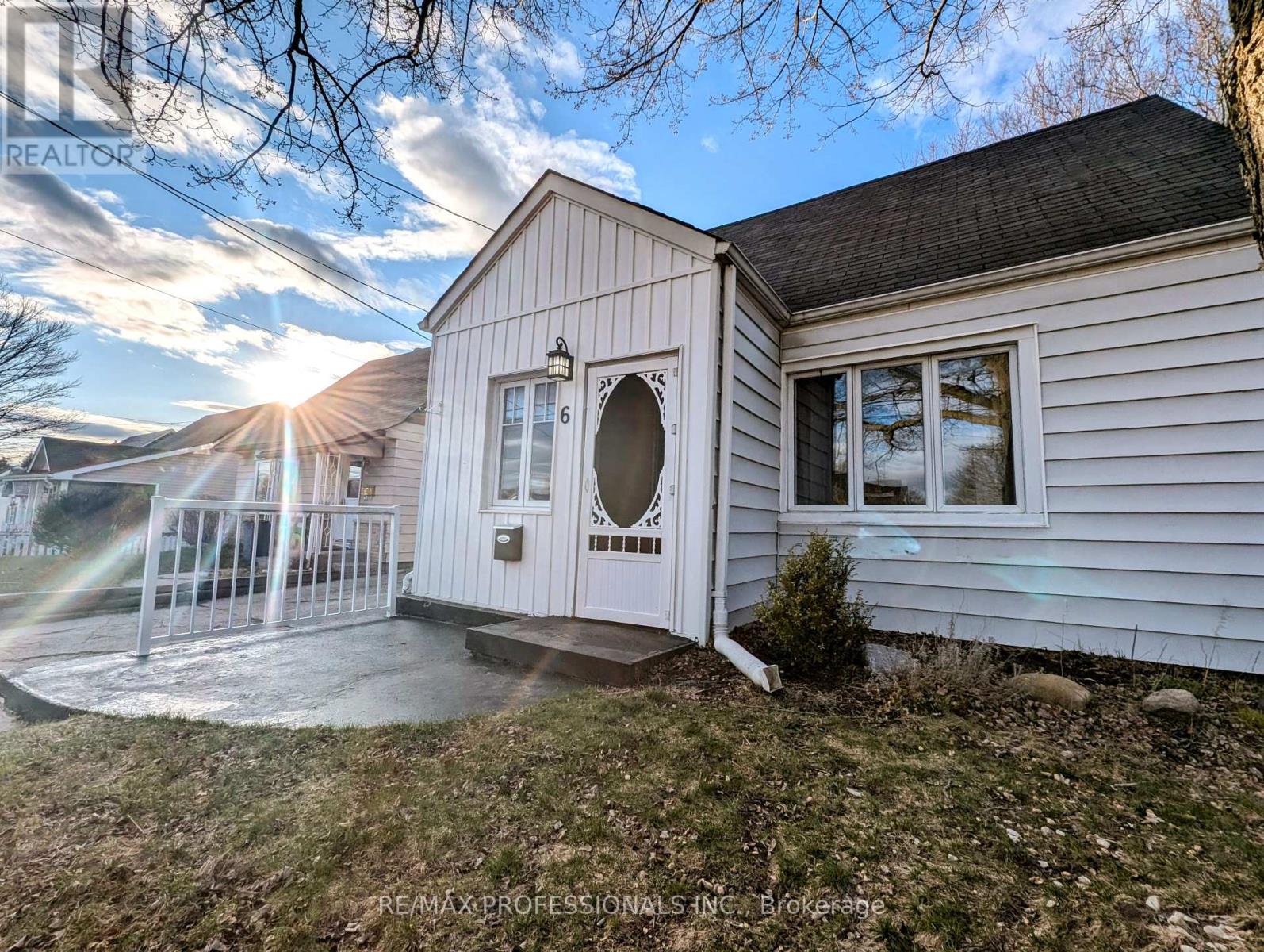 6 FRASER STREET, Port Hope, Ontario