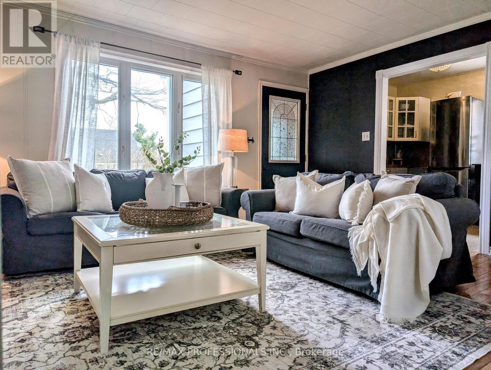 Property at 6 FRASER STREET image 3
