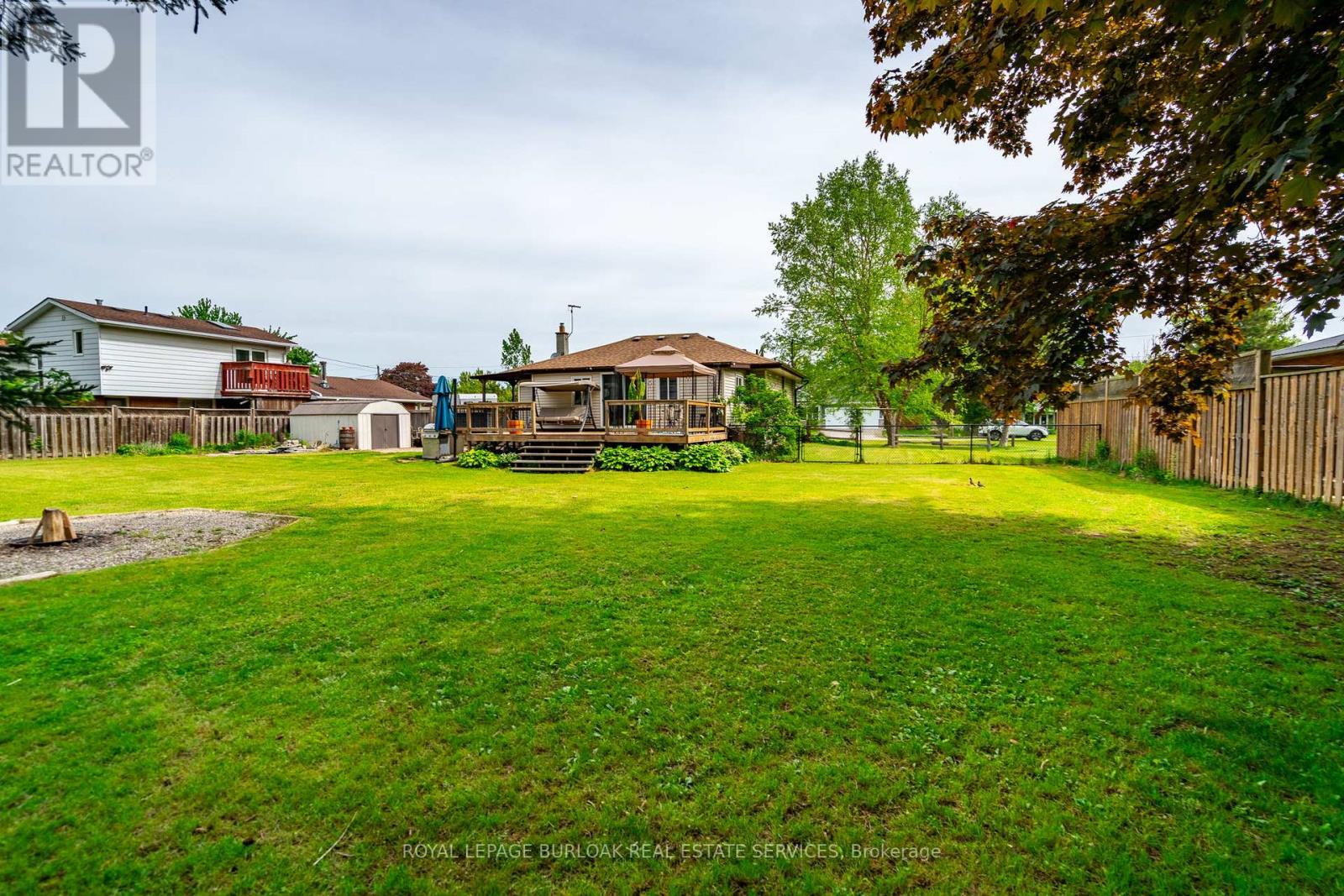 112 Anderson Avenue, Haldimand (Dunnville), Ontario  N1A 3A7 - Photo 46 - X12179566
