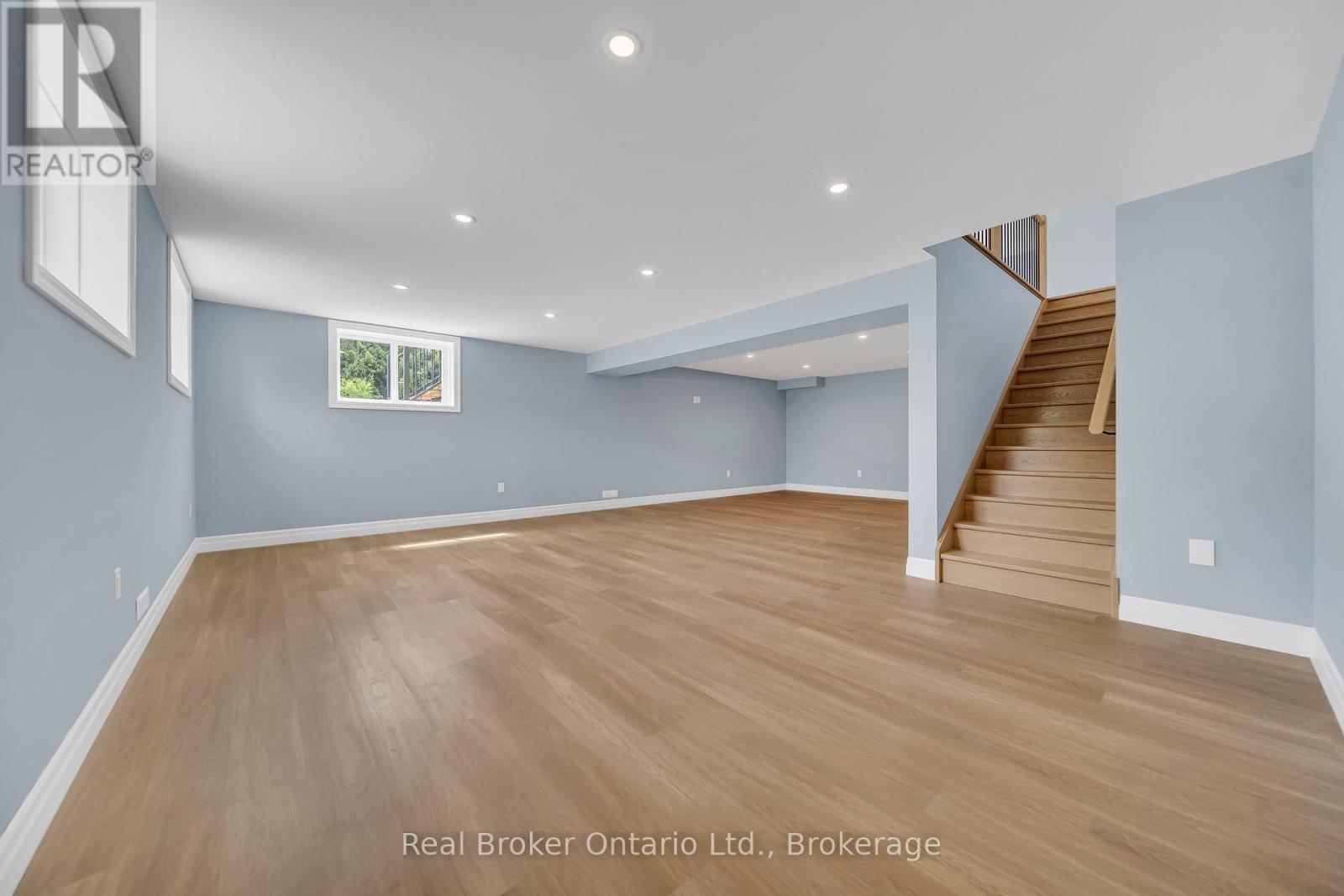 8357 Goosemarsh Line, Lambton Shores, Ontario  N0M 1T0 - Photo 32 - X12179611