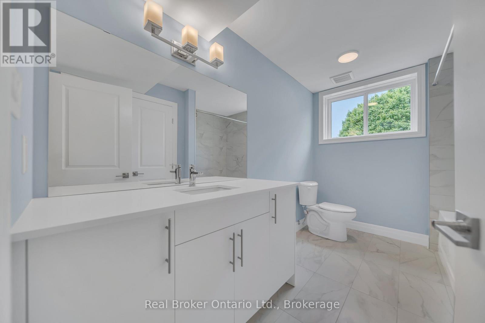 8357 Goosemarsh Line, Lambton Shores, Ontario  N0M 1T0 - Photo 37 - X12179611