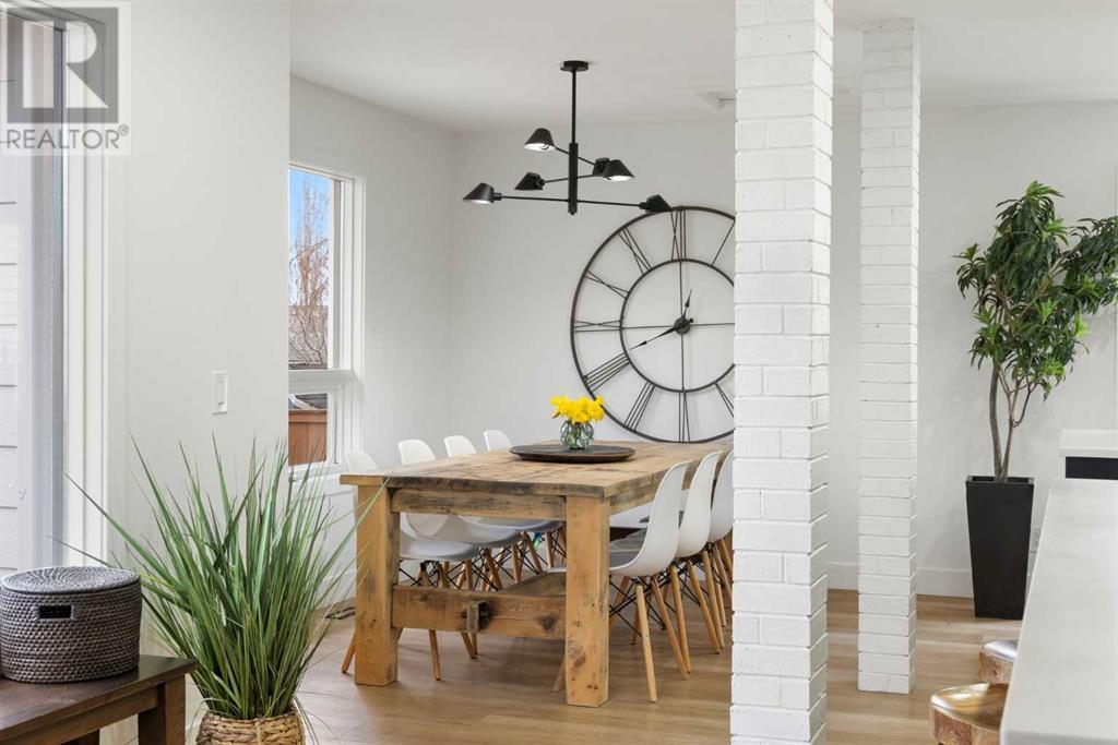 Property at 129 Sundown Place SE image 3