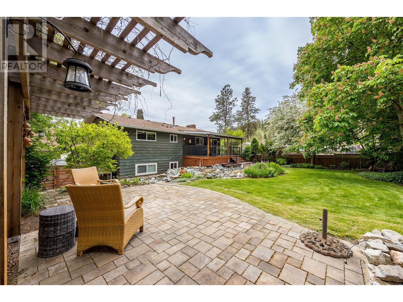 12 Caramillo Road, Kelowna, British Columbia  V1V 1B1 - Photo 44 - 10347550