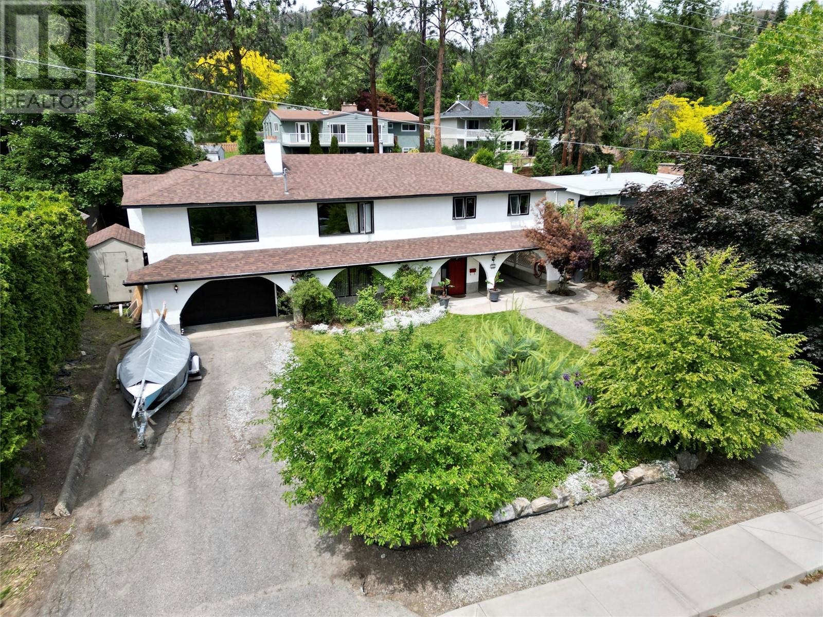 36 Caramillo Road, Kelowna, BC V1V1B3