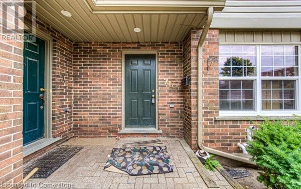 250 Keats Way Unit# 26, Waterloo, Ontario  N2L 6J5 - Photo 3 - 40712348