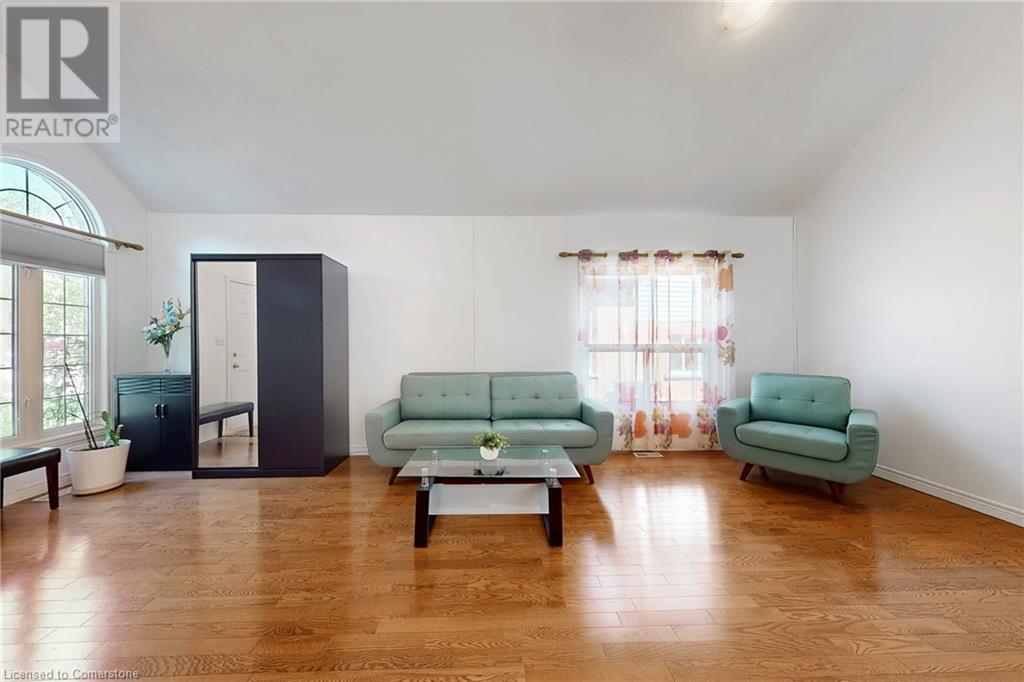 Property at 402 WOODROW Drive image 4