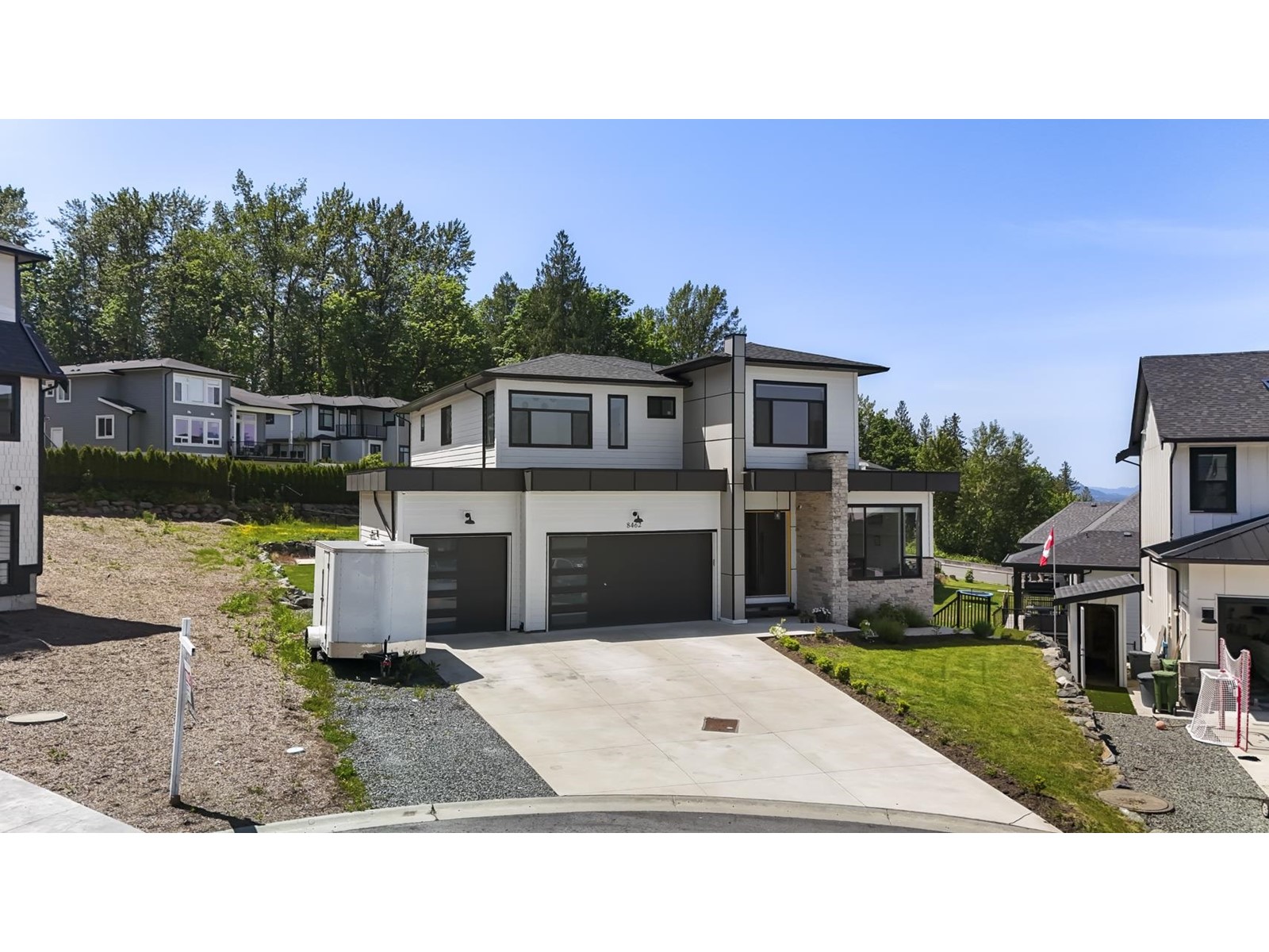8462 Lily Place, Eastern Hillsides, Chilliwack, British Columbia  V4Z 0E5 - Photo 2 - R3008329