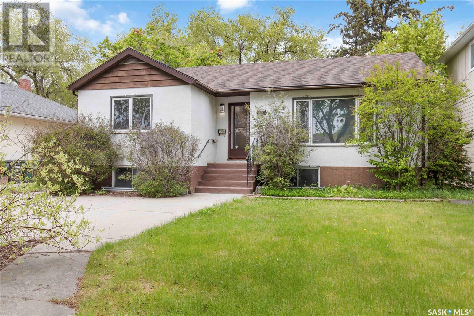 Property at 1229 9th STREET E image 3