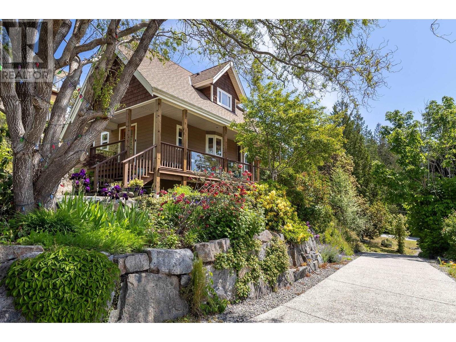 Property at 5563 CURRAN ROAD image 1
