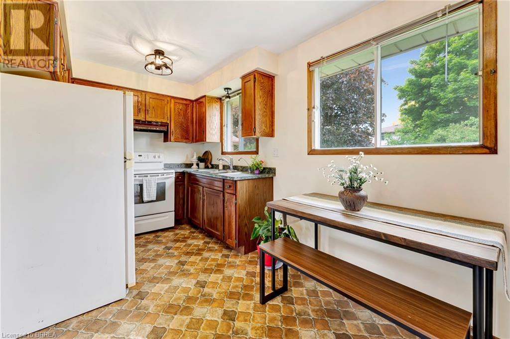 25 Trillium Way, Paris, Ontario  N3L 3P9 - Photo 12 - 40726564