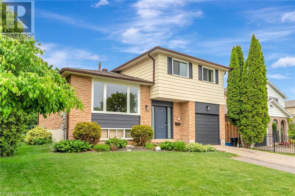 Property at 25 TRILLIUM Way image 2