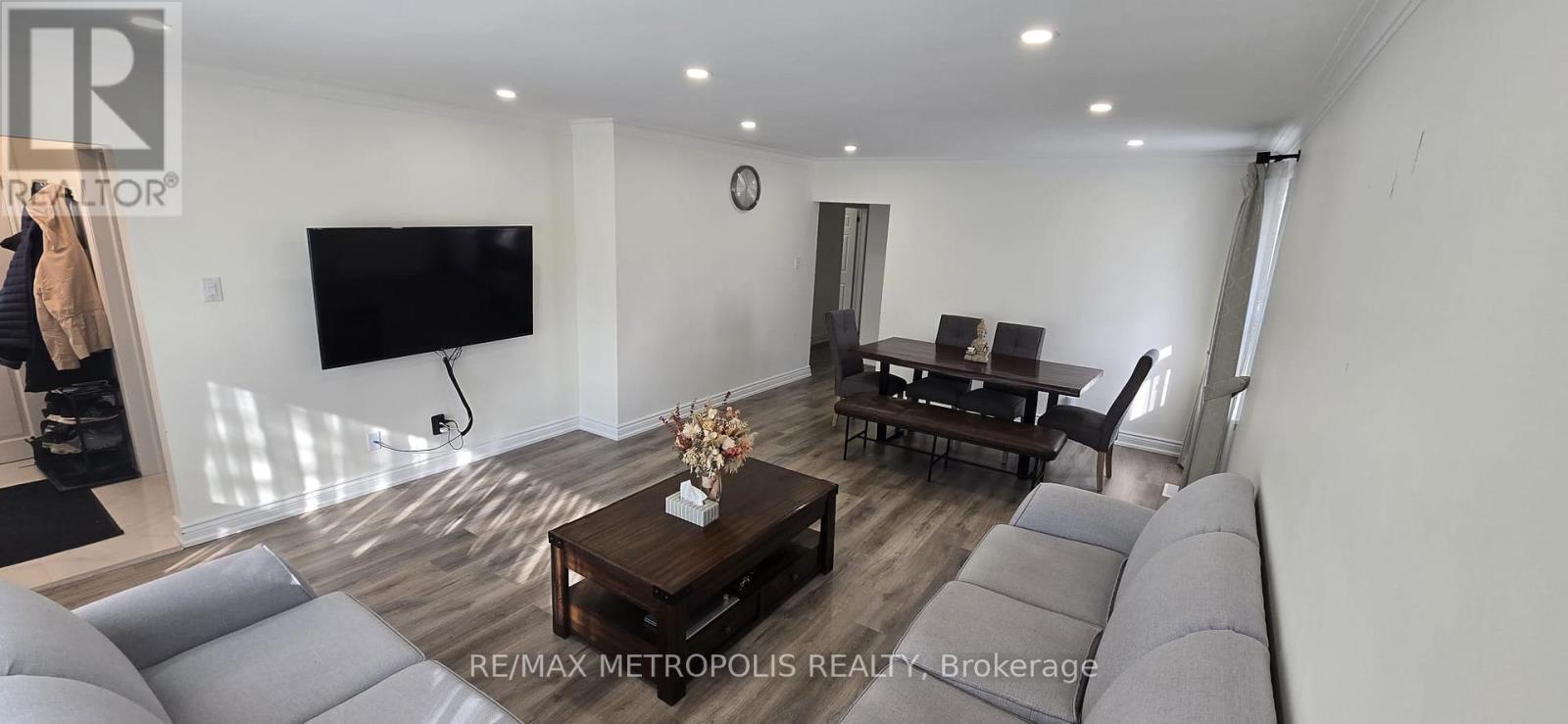 23 Alanbury Crescent, Toronto, Ontario  M1J 2Y3 - Photo 6 - E12179590