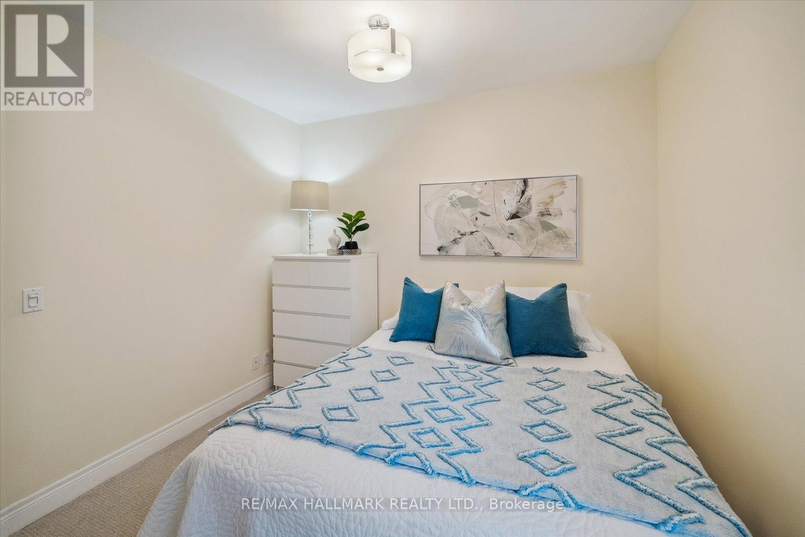 214 Woodbine Avenue, Toronto, Ontario  M4L 3P2 - Photo 25 - E12179606