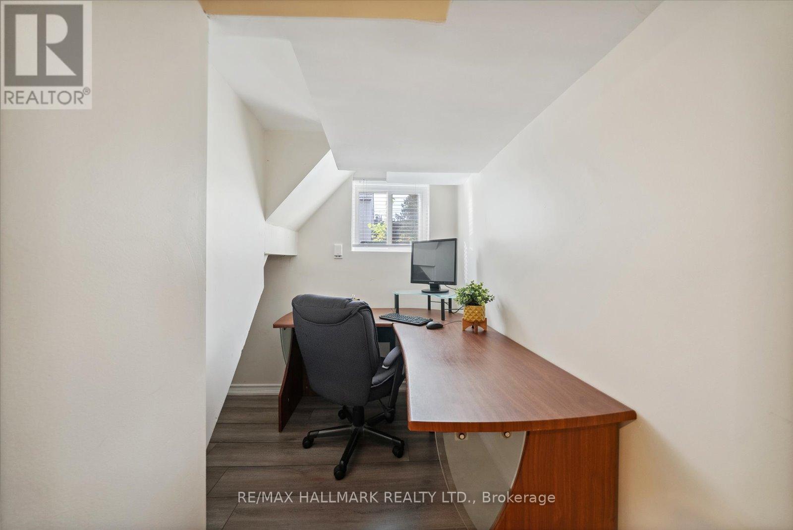 214 Woodbine Avenue, Toronto, Ontario  M4L 3P2 - Photo 30 - E12179606