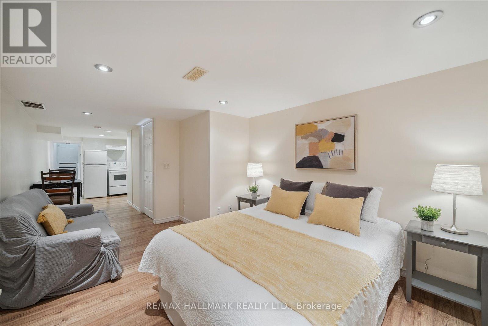 214 Woodbine Avenue, Toronto, Ontario  M4L 3P2 - Photo 40 - E12179606