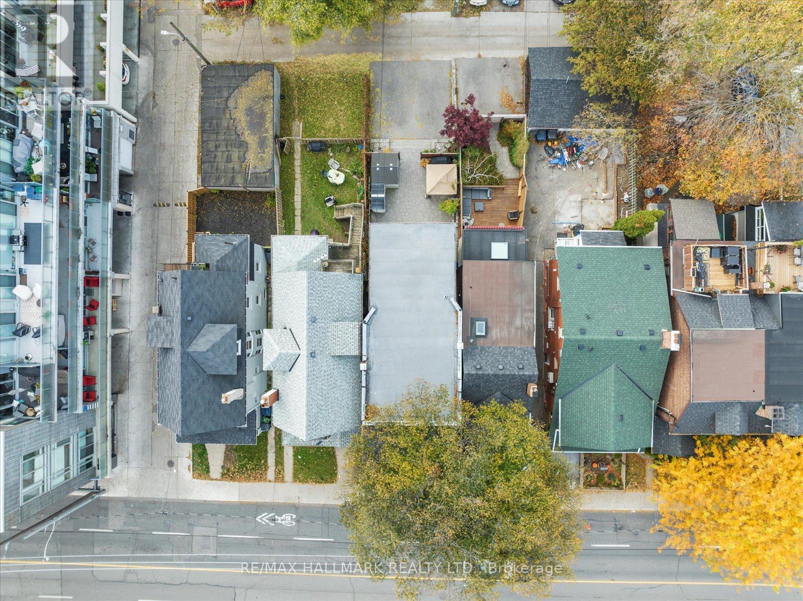 214 Woodbine Avenue, Toronto, Ontario  M4L 3P2 - Photo 49 - E12179606
