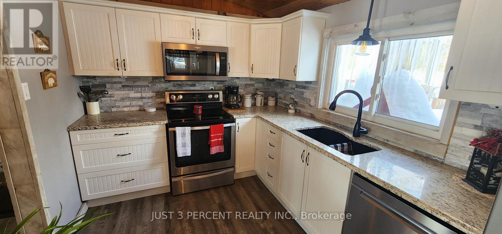55 Northern Avenue, Trent Lakes, Ontario  K0M 1A0 - Photo 25 - X12179496