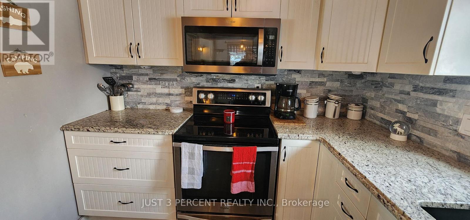 55 Northern Avenue, Trent Lakes, Ontario  K0M 1A0 - Photo 24 - X12179496