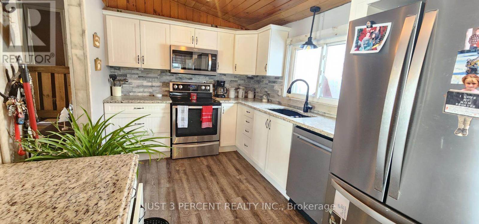 55 Northern Avenue, Trent Lakes, Ontario  K0M 1A0 - Photo 26 - X12179496