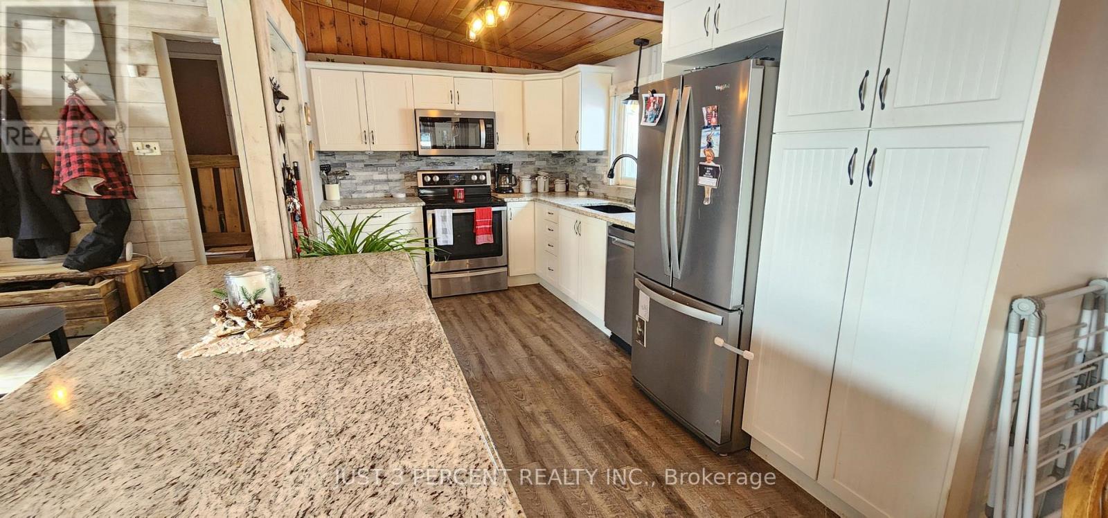 55 Northern Avenue, Trent Lakes, Ontario  K0M 1A0 - Photo 27 - X12179496