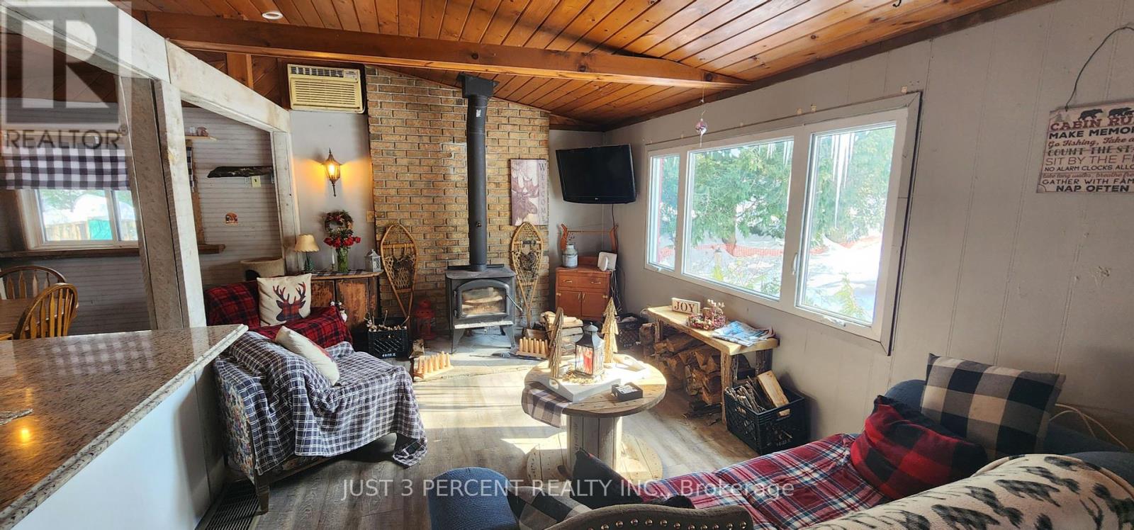 55 Northern Avenue, Trent Lakes, Ontario  K0M 1A0 - Photo 36 - X12179496