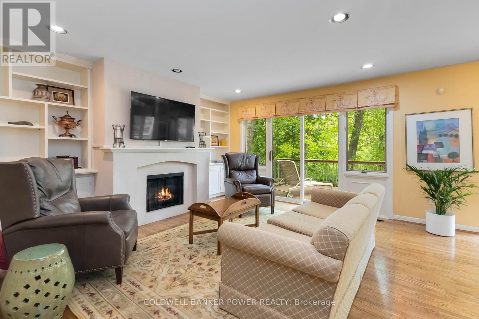 Photo 12 of 47 for 41 Hampton Crescent