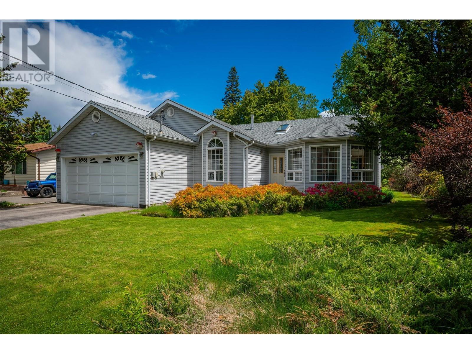 Property at 2718 Fir Drive image 2
