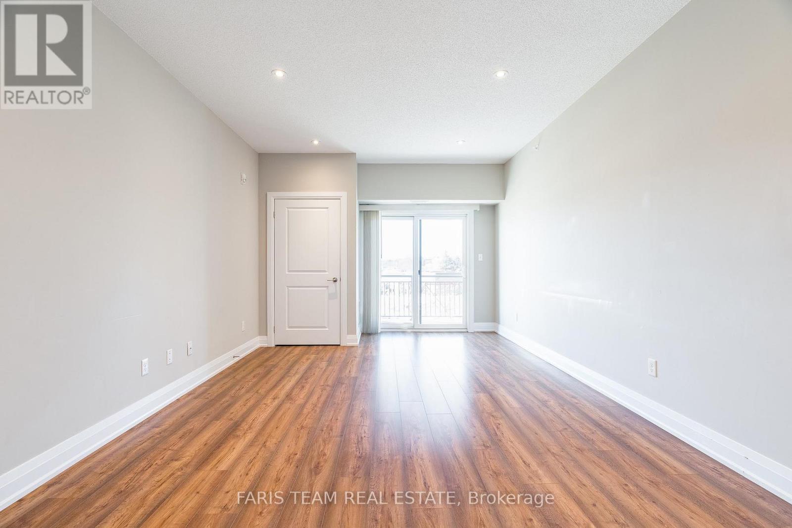 206 - 299 Cundles Road E, Barrie, Ontario  L4M 0K9 - Photo 10 - S12179638