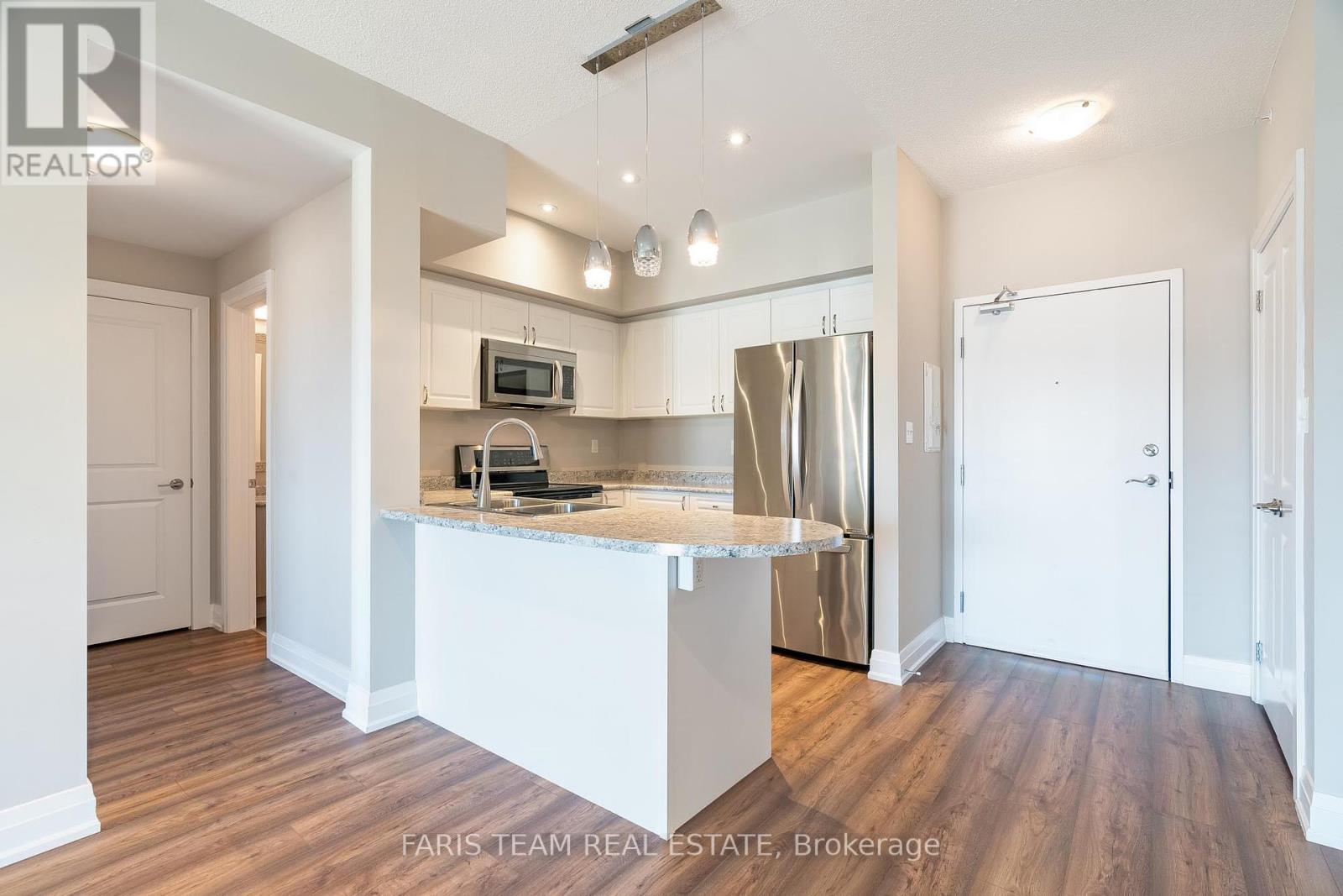 206 - 299 Cundles Road E, Barrie, Ontario  L4M 0K9 - Photo 5 - S12179638