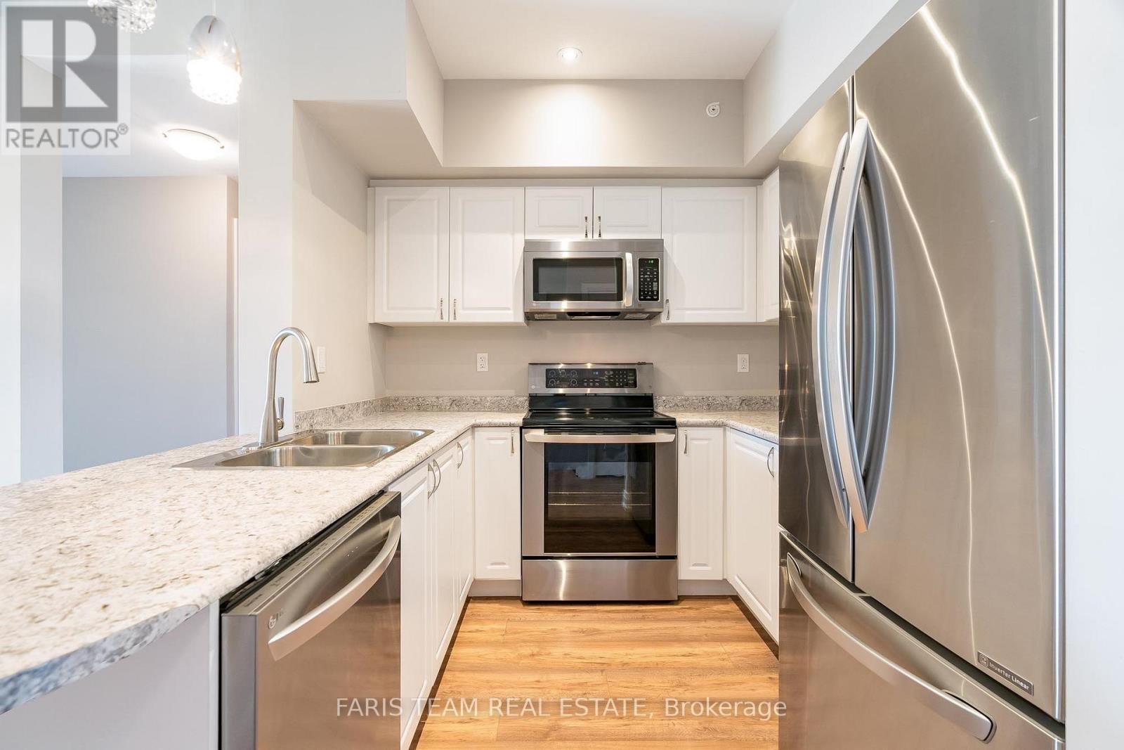 206 - 299 Cundles Road E, Barrie, Ontario  L4M 0K9 - Photo 7 - S12179638