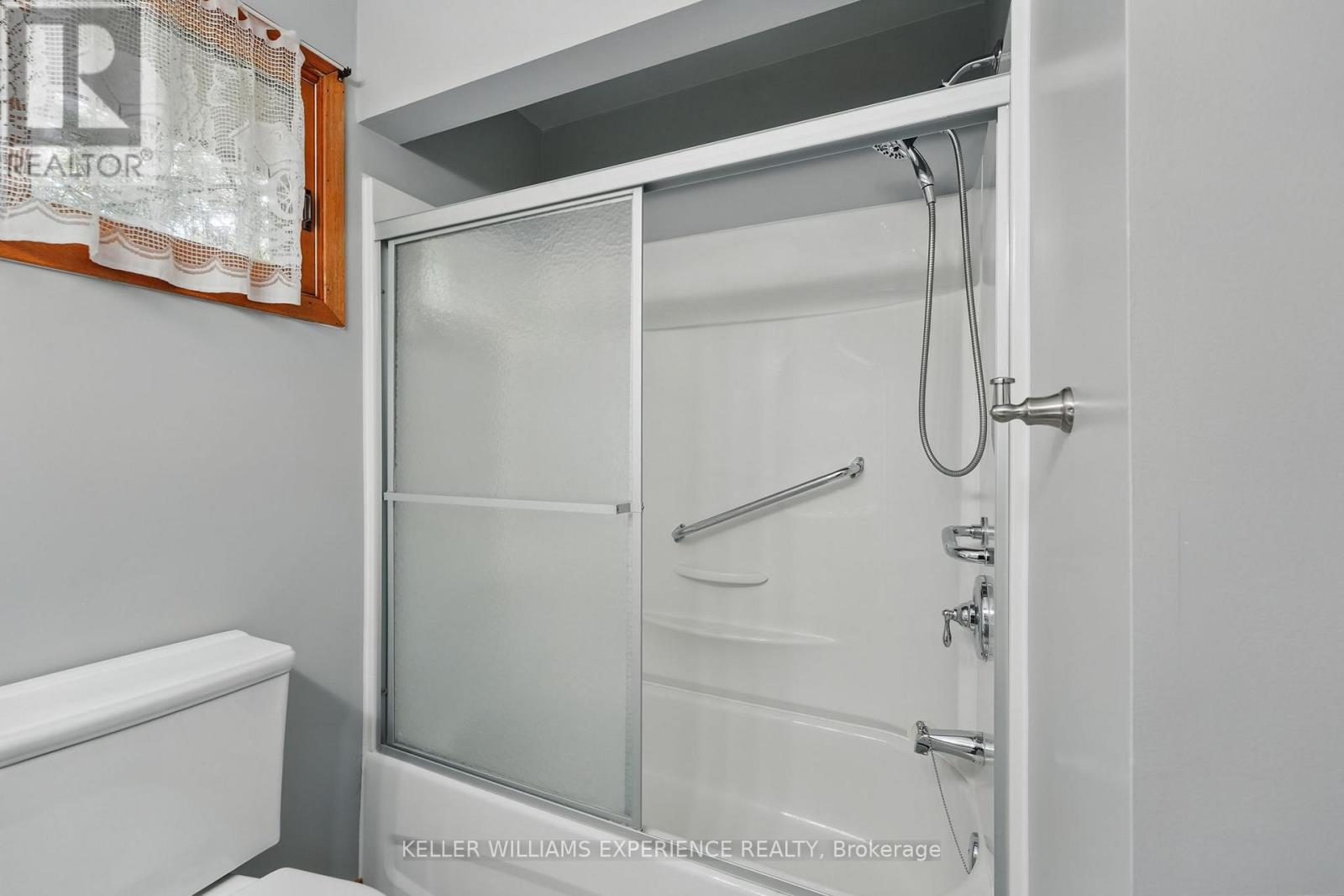 6 Fernanne Drive, Tiny, Ontario  L0L 2J0 - Photo 24 - S12179642