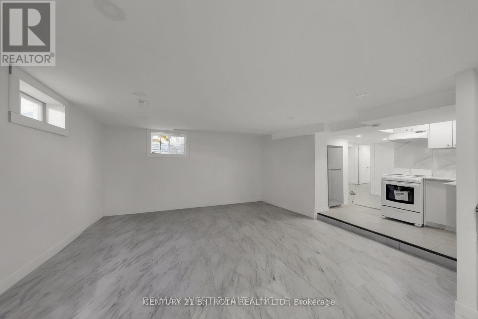 759 Essa Road, Barrie, Ontario  L4N 9G1 - Photo 3 - S12179646