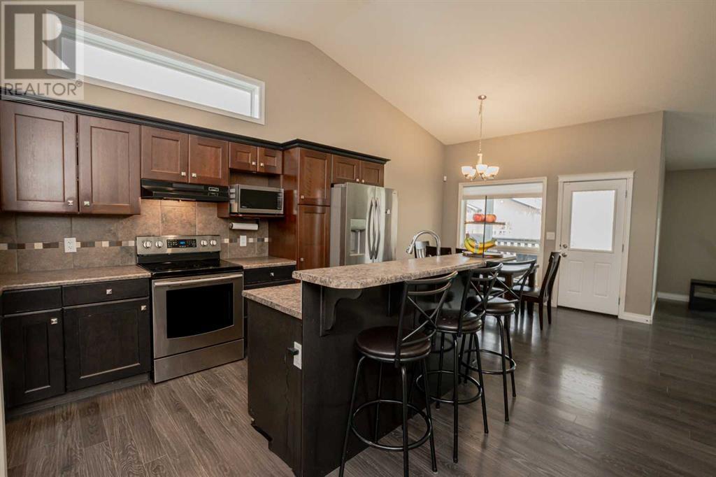 Property at 8930 95 Avenue image 5