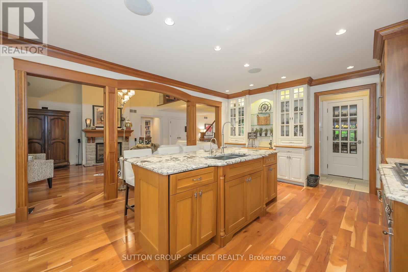 613 Eagletrace Drive, London North (North R), Ontario  N6G 0E8 - Photo 14 - X12179786