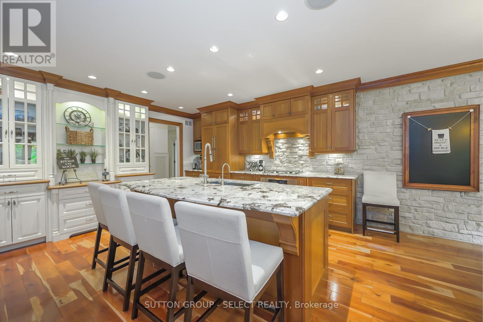 613 Eagletrace Drive, London North (North R), Ontario  N6G 0E8 - Photo 15 - X12179786