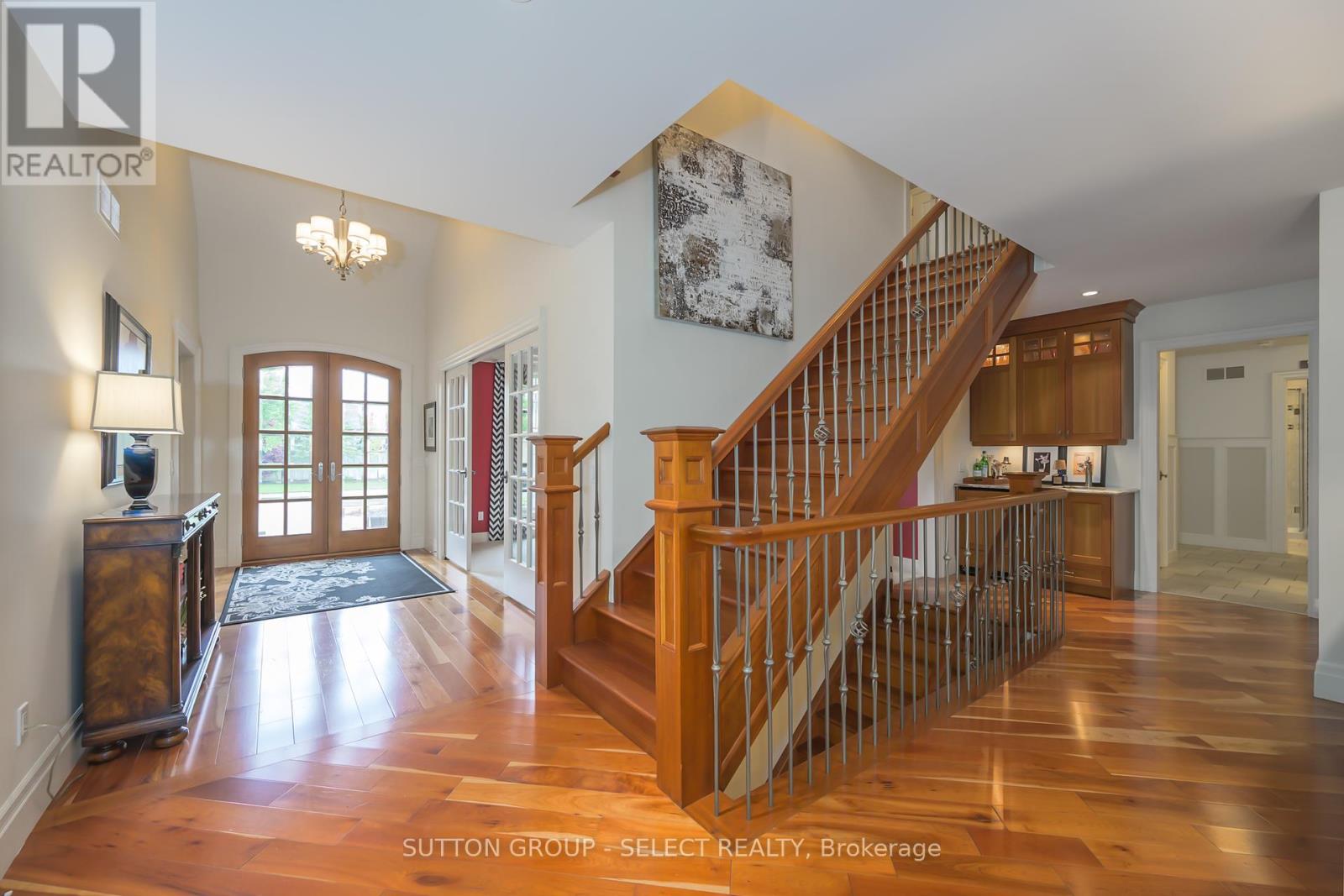 613 Eagletrace Drive, London North (North R), Ontario  N6G 0E8 - Photo 4 - X12179786
