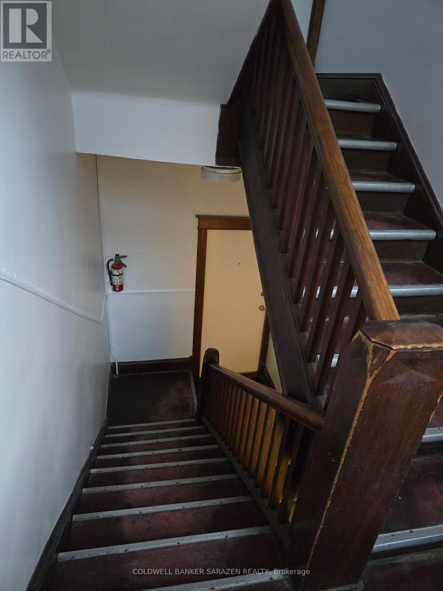 164 Clarence Street, Ottawa, Ontario  K1N 5P8 - Photo 4 - X12179677