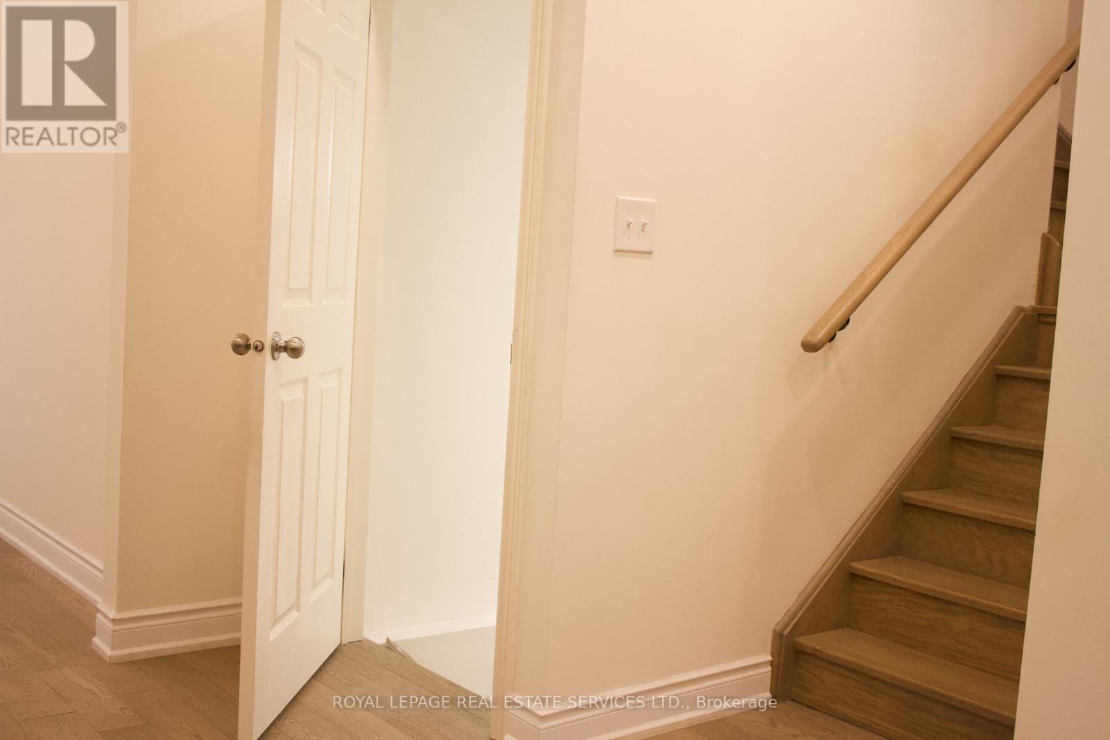 630 Mockridge Terrace, Milton, Ontario  L6T 8W1 - Photo 35 - W12179604