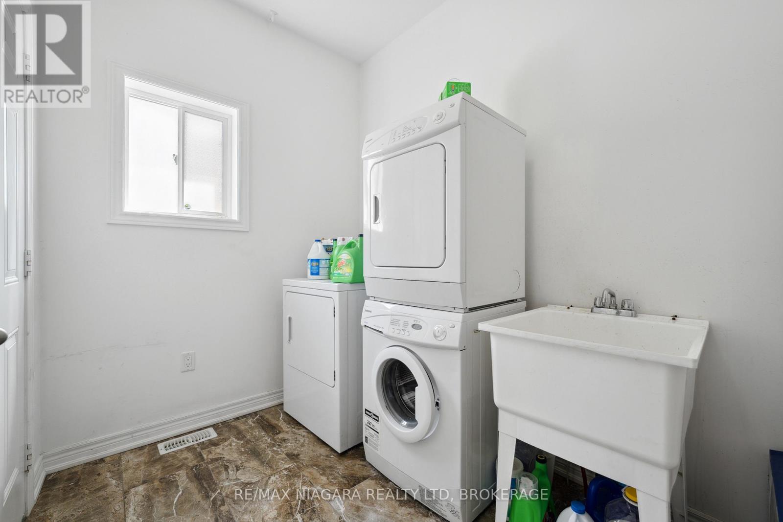 4432 Cinnamon Grove, Niagara Falls (Lyons Creek), Ontario  L2G 0A4 - Photo 23 - X12179690