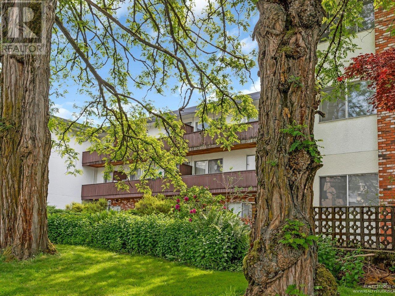 203 910 FIFTH AVENUE, New Westminster, British Columbia