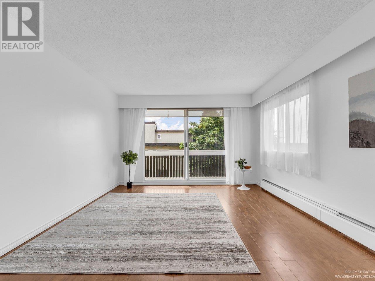 203 910 Fifth Avenue, New Westminster, British Columbia  V3M 1Y2 - Photo 10 - R3007942