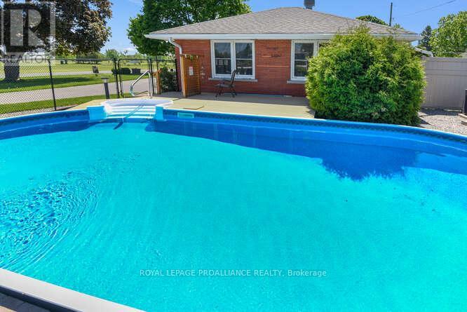 26 LAKEVIEW DRIVE South Dundas