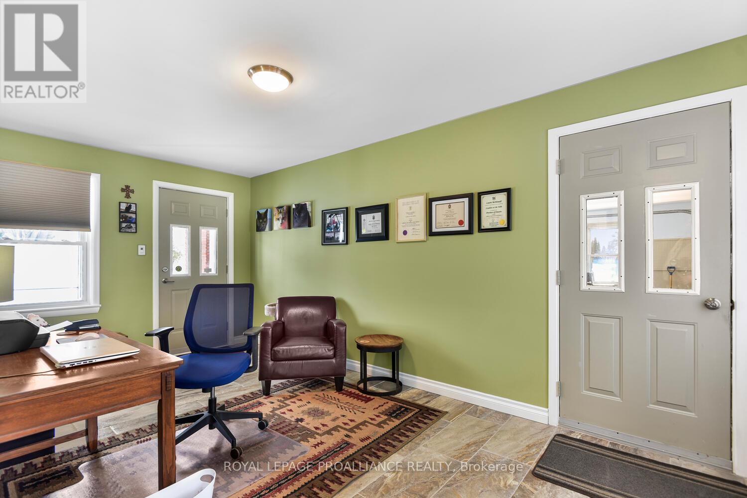 26 LAKEVIEW DRIVE South Dundas