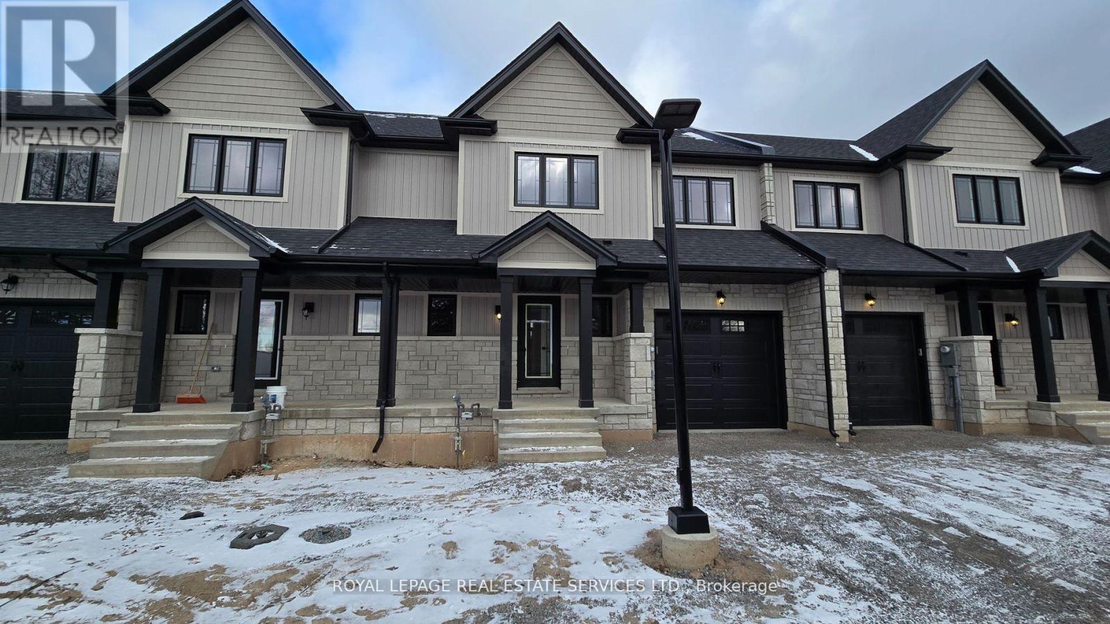 1 - 6894 Garner Road, Niagara Falls, Ontario  L2E 6S5 - Photo 2 - X12179577