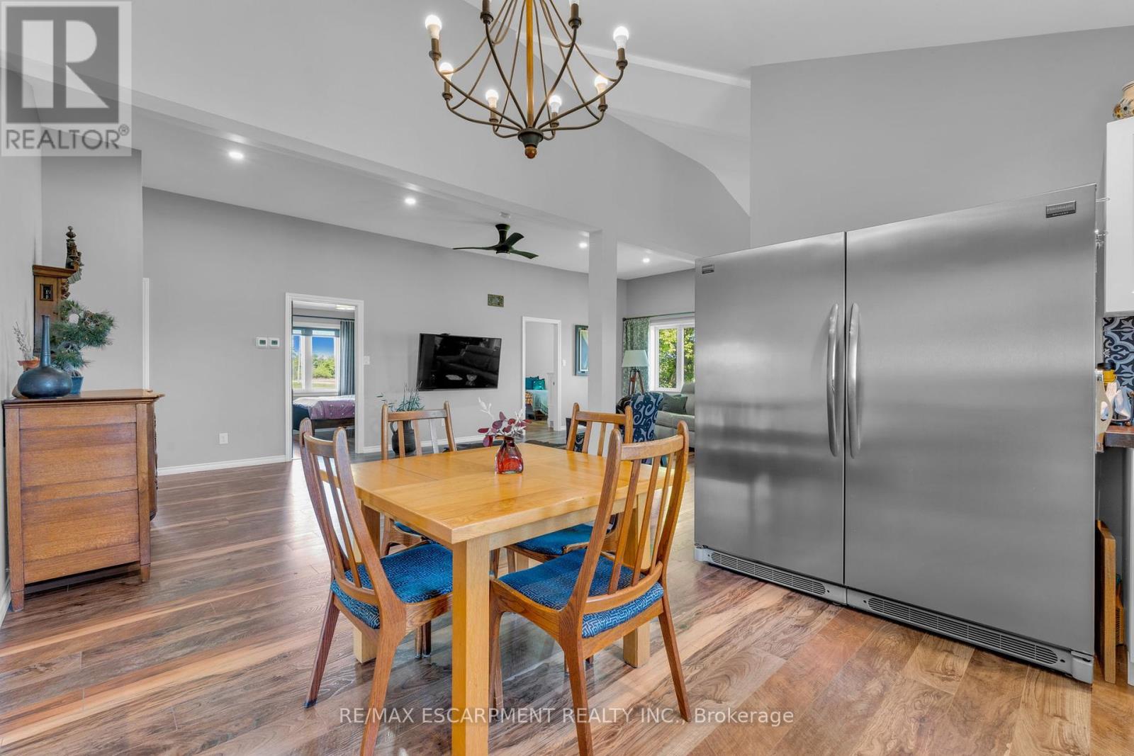 6724 Elcho Road, West Lincoln, Ontario  L0R 2J0 - Photo 12 - X12179586