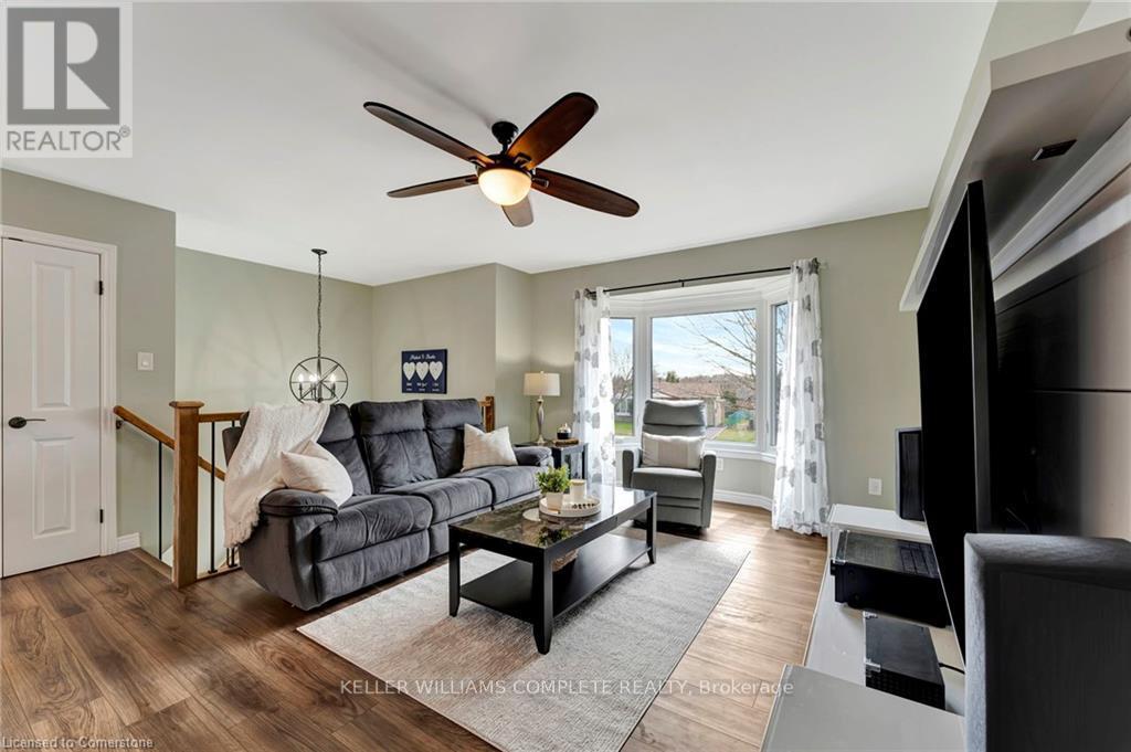16 Settlers Drive, Kitchener, Ontario  N2E 2L3 - Photo 14 - X12179626
