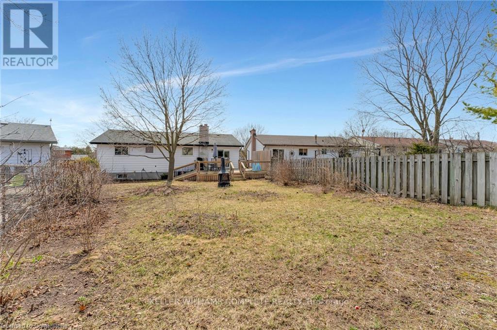 16 Settlers Drive, Kitchener, Ontario  N2E 2L3 - Photo 34 - X12179626