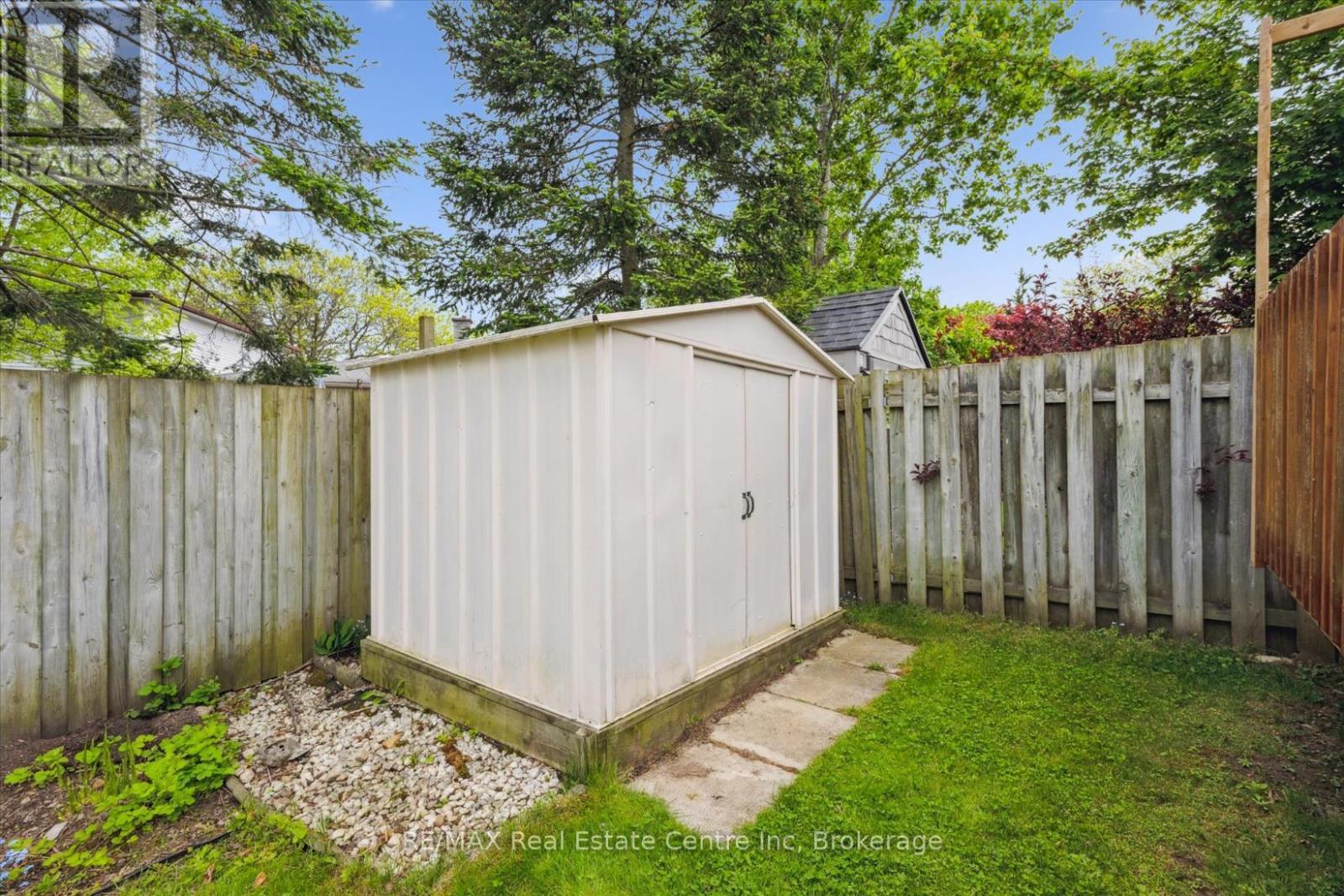61 Leacock Avenue, Guelph, Ontario  N1E 6P9 - Photo 19 - X12179654