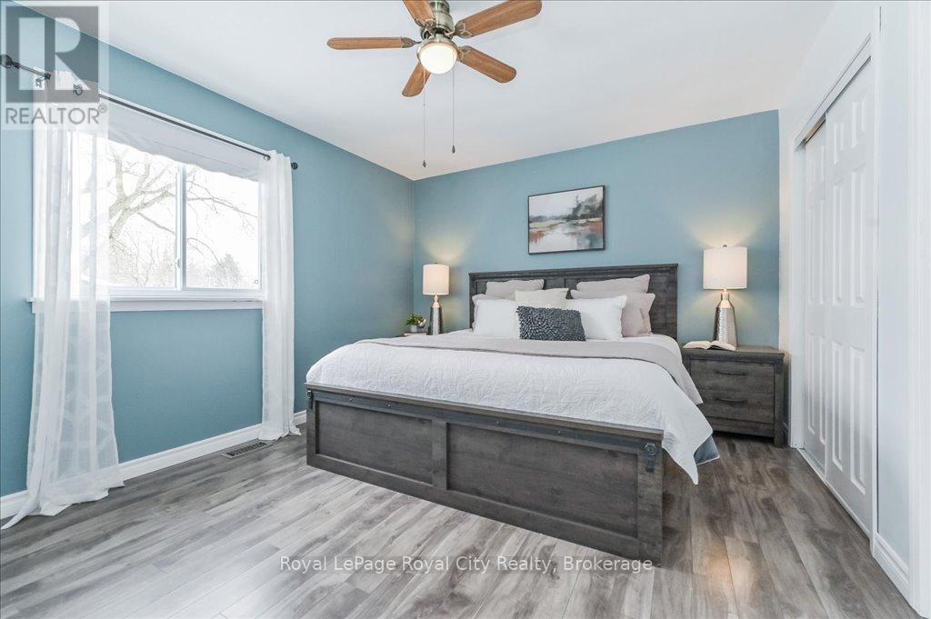 15 Wellington Drive, Centre Wellington, Ontario  N0B 1J0 - Photo 24 - X12179687