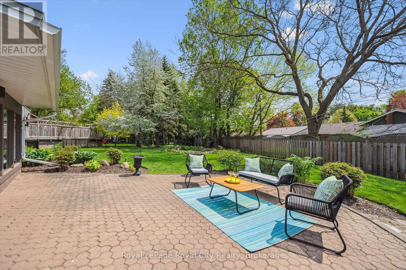 15 Wellington Drive, Centre Wellington, Ontario  N0B 1J0 - Photo 42 - X12179687